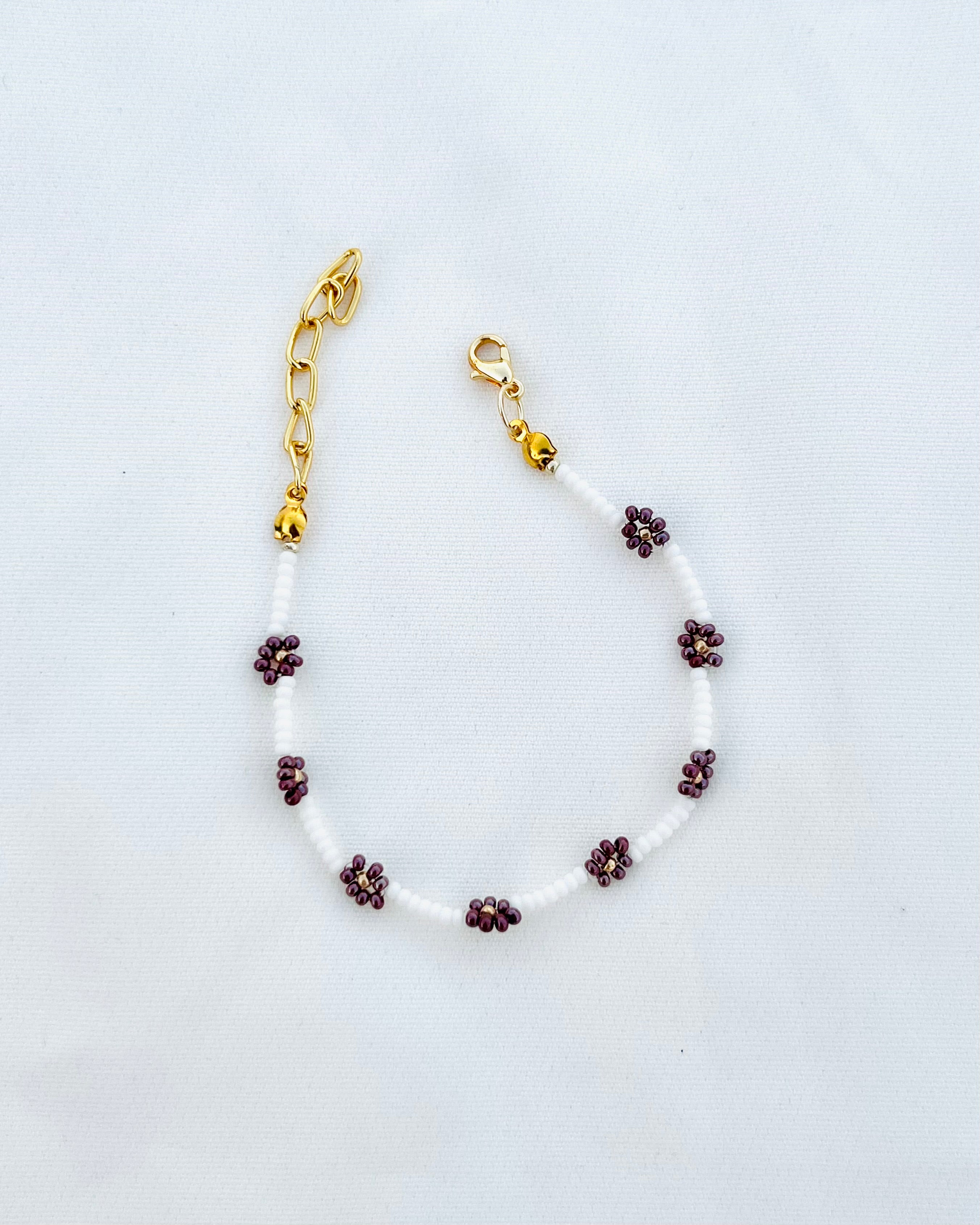 Cozy chaos girl 🧸☕️🌸